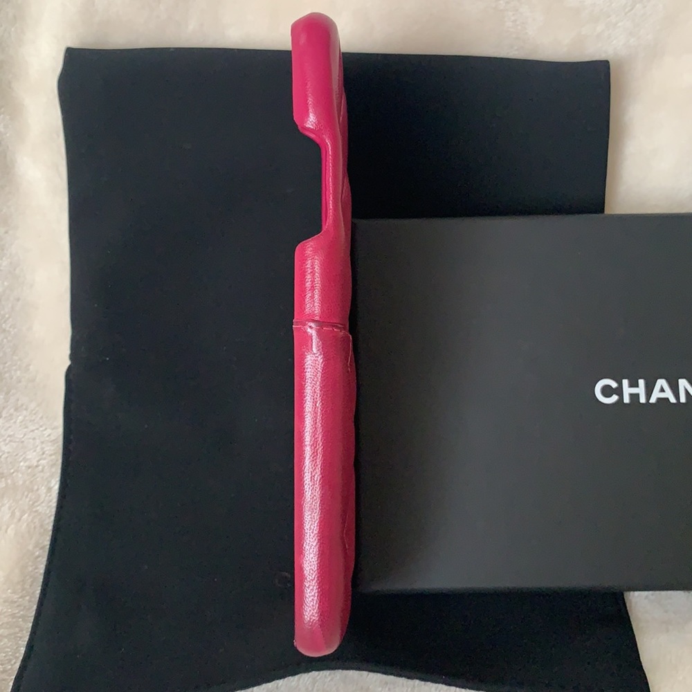 CHANEL Lambskin Quilted IPhone X XS Max Case - Picture 12 of 15